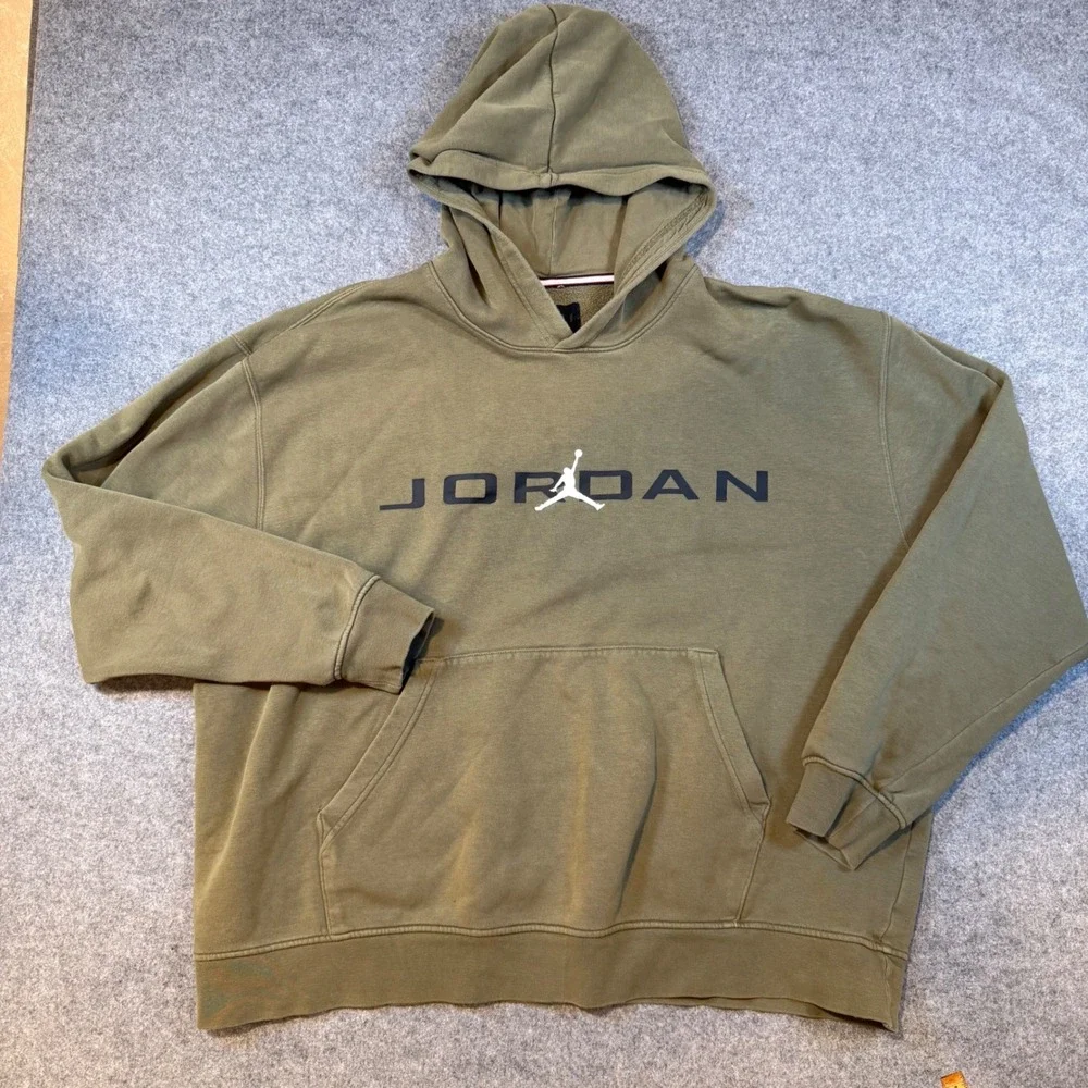 Jordan essentials men
